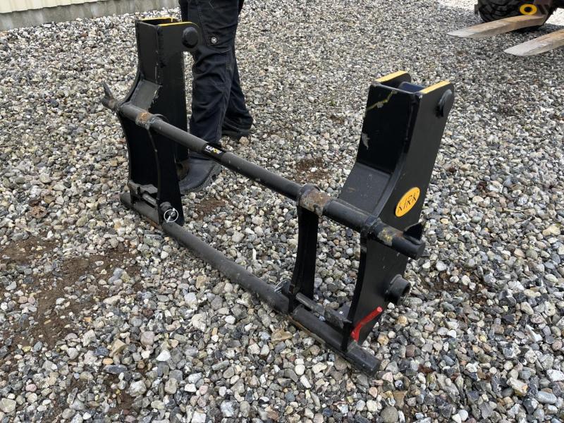 Kirk adapter from Terex for Euro/sms hitch 1