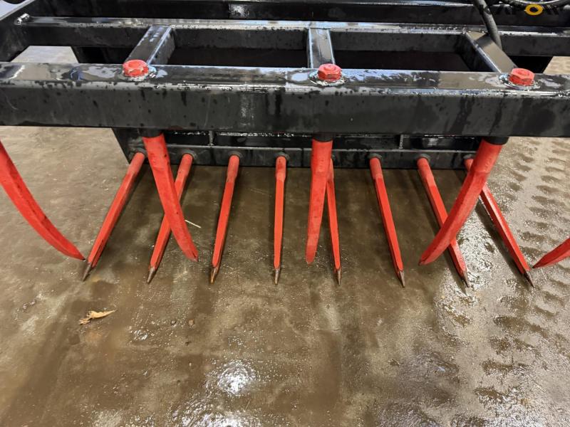 Kirk silo claw with Weiderman hitch 10