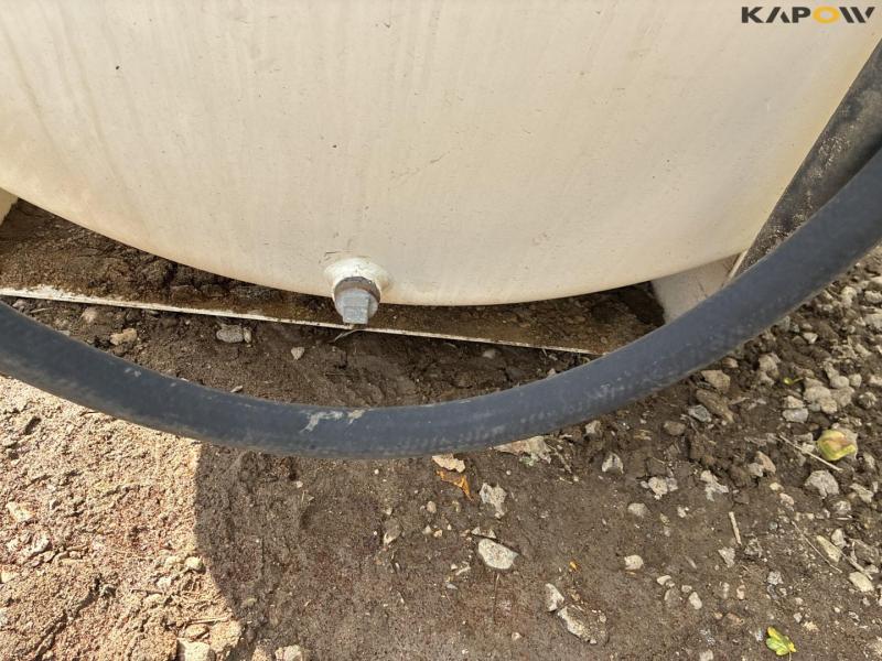 KN beholderfabrik 2500 liter fuel tank 12