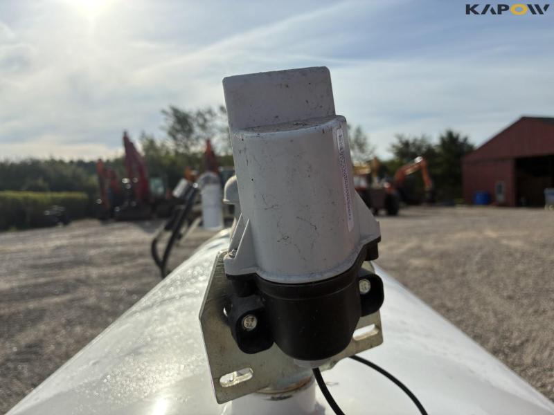 KN Beholderfabrik 2500 liter fuel tank with pump 11
