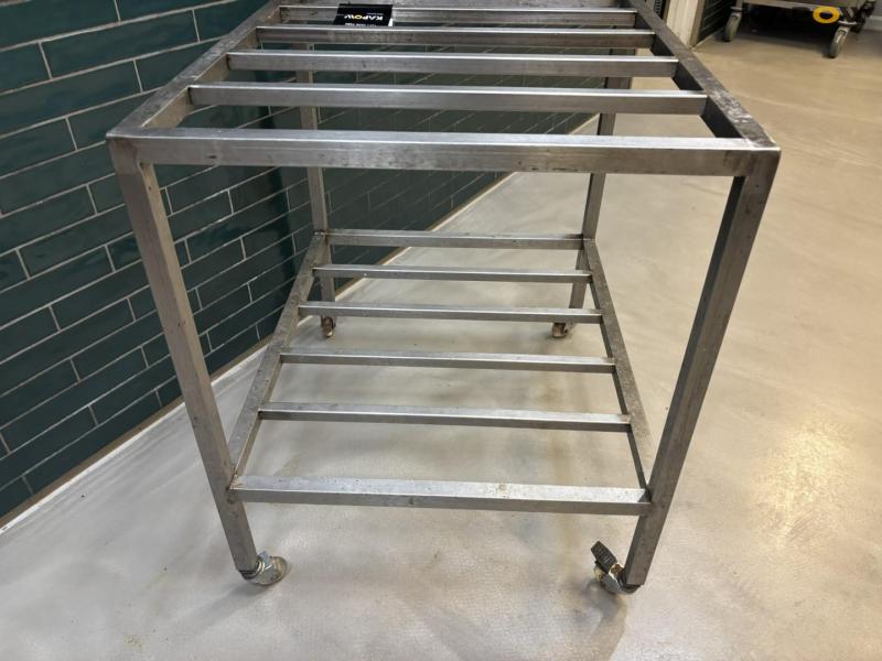 Stainless steel trolley 33