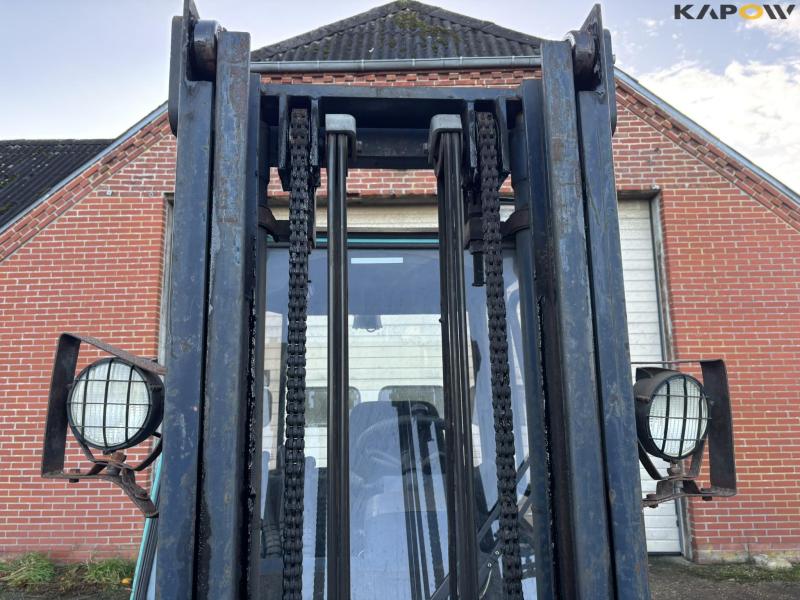 Komatsu FD 25 forklift 14