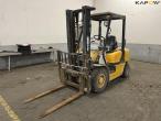 Komatsu FD25T-14 forklift 1