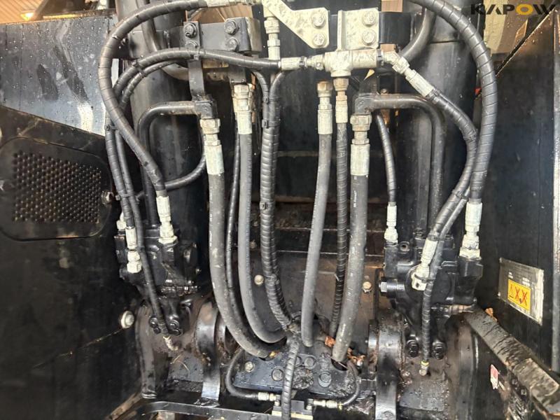 Komatsu PC 138US excavator 29