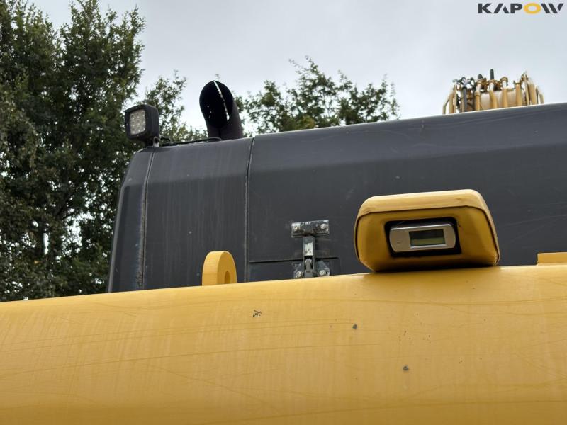 Komatsu PC 450 LC-8 excavator 43