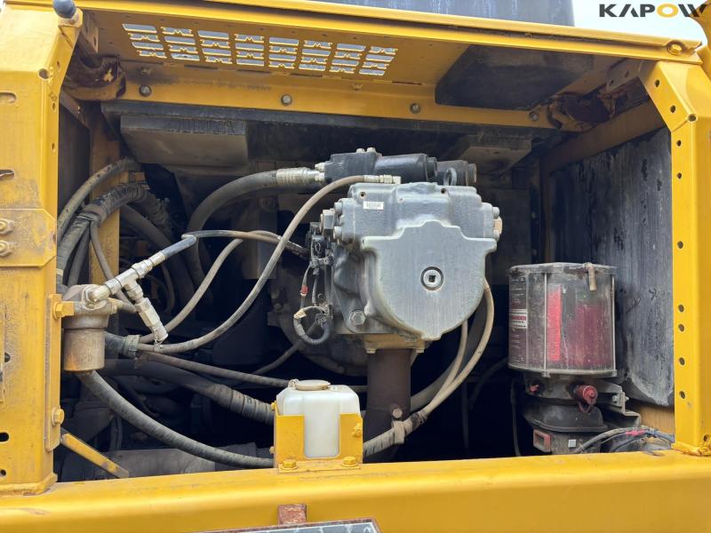 Komatsu PC 450 LC-8 excavator 83
