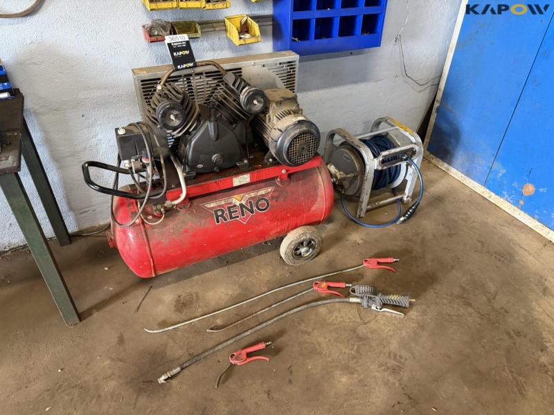 Compressor with hose reel 3