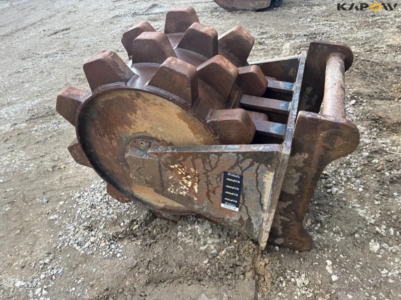 Compaction wheel  6