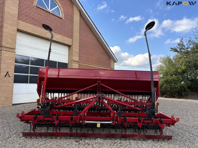 Kongskilde Demeter Classic 4000A seed drill 2