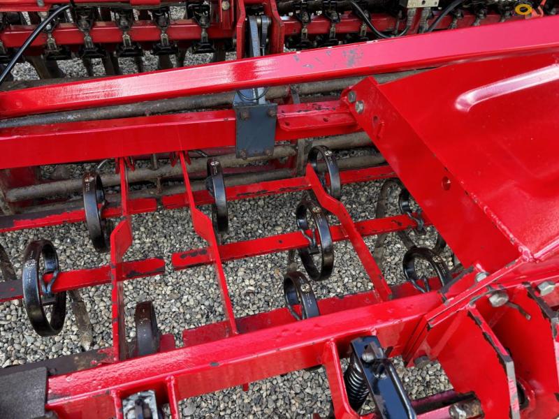 Kongskilde Demeter Classic 4000A seed drill 15
