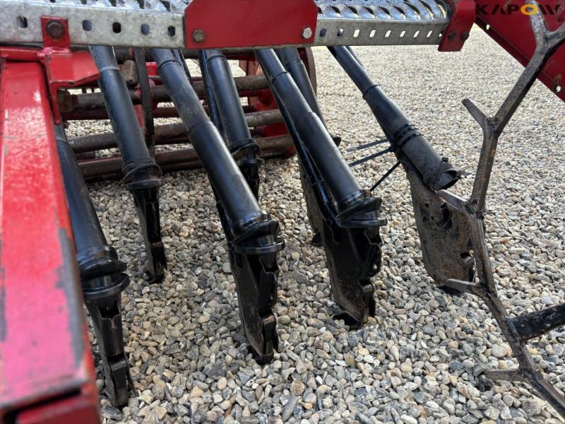 Kongskilde Demeter Classic 4000A seed drill 28