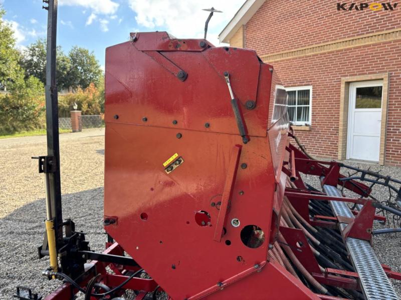 Kongskilde Demeter Classic 4000A seed drill 35