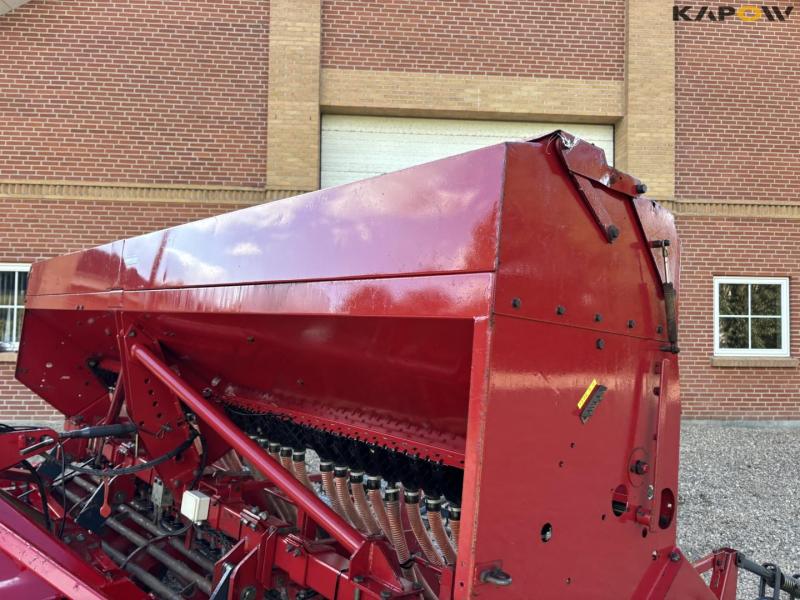 Kongskilde Demeter Classic 4000A seed drill 36