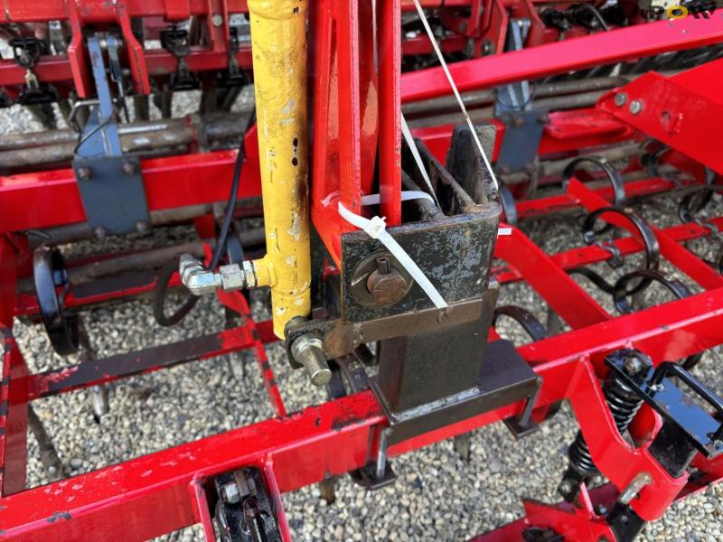 Kongskilde Demeter Classic 4000A seed drill 43