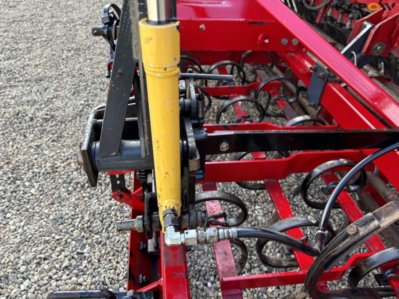 Kongskilde Demeter Classic 4000A seed drill 51