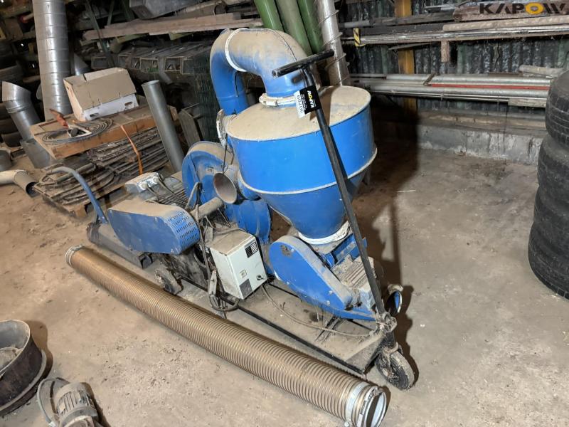 Kongskilde SUC 200E suction-pressure blower 1