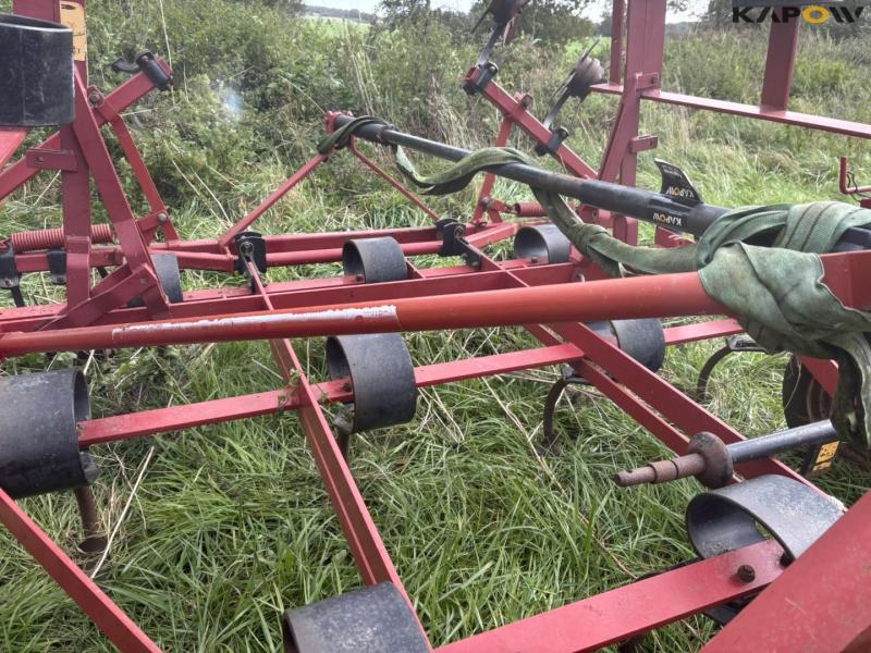 Kongskilde Vibroflex 17-tooth stubble harrow 18