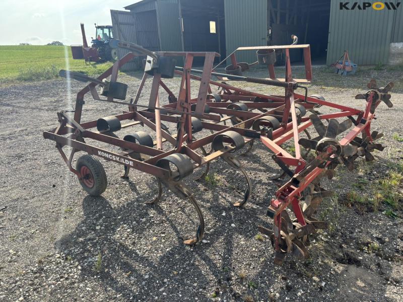 Kongskilde Vibroflex 17 TDS. with spades roller after harrow 8