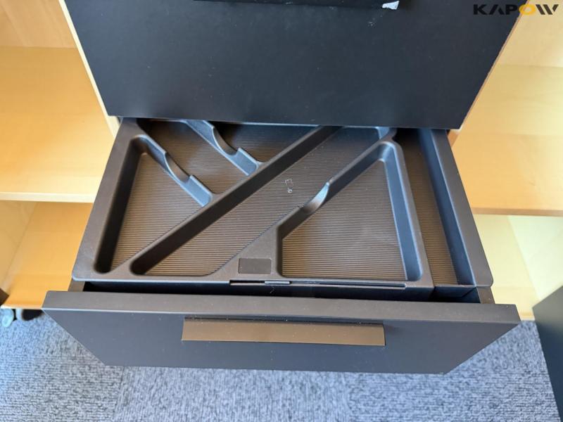 Office furniture 6