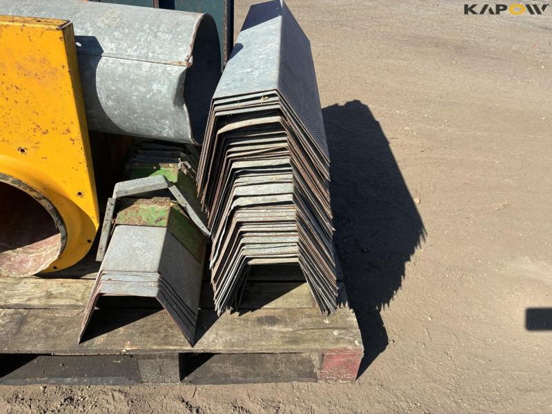 Grain blower with kailofaire and channels 14