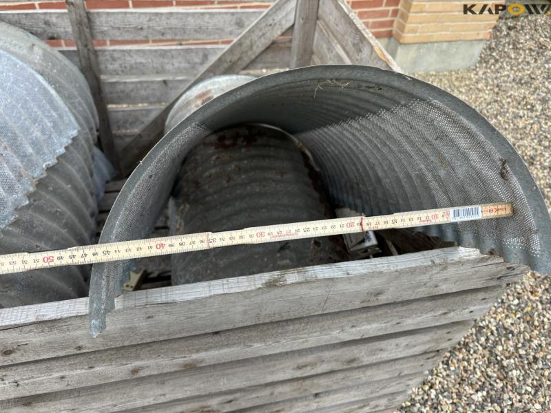 Grain drying channels 12