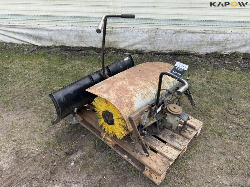 Broom and snowplow for Stiga 1