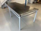 Heavy duty table with vise 7