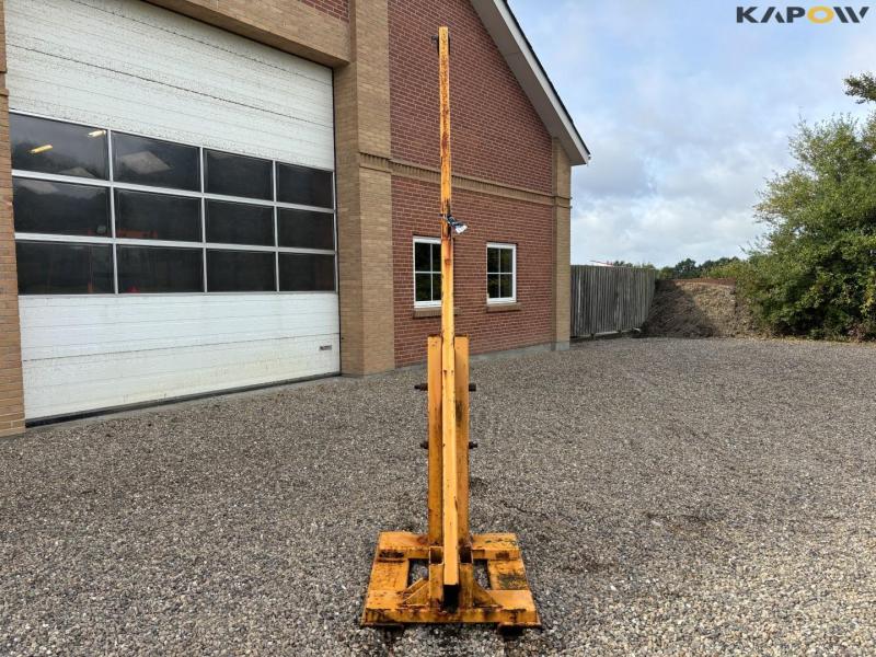 Crane for pallet forks 2