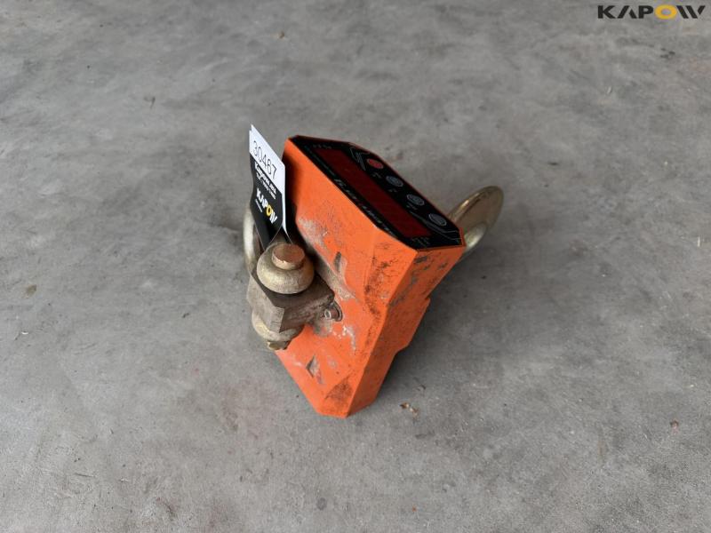 Crane weight 4