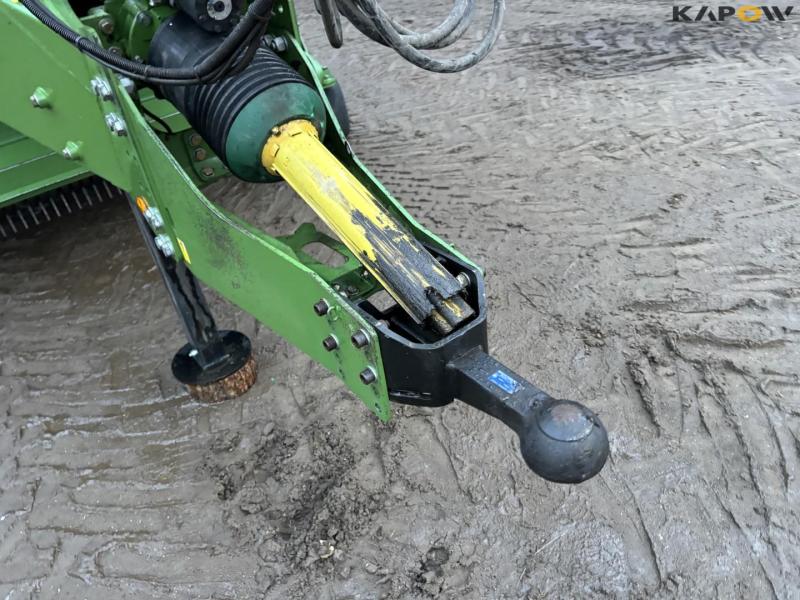 Krone Big Pack 4X4 baler with bale trailer 10