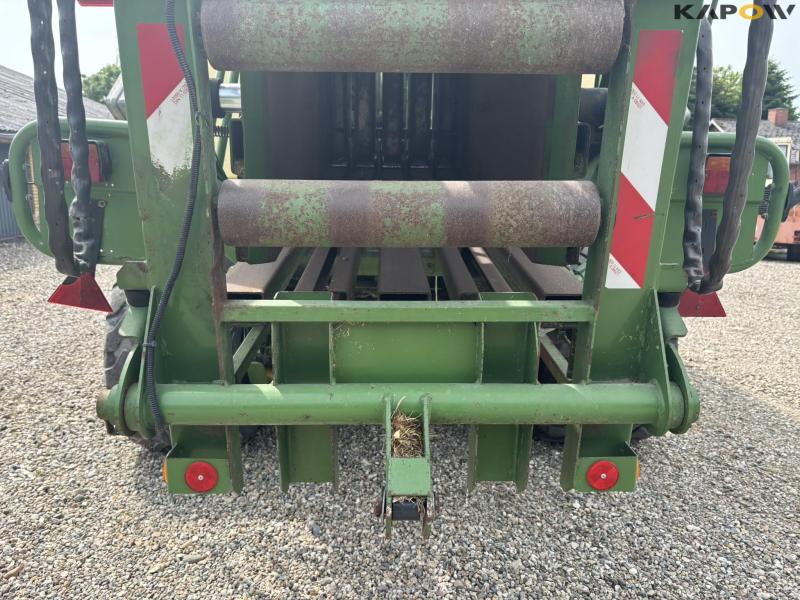 Krone BigPack 890 XC baler 52