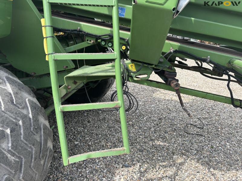 Krone BigPack 890 XC baler 57