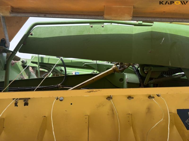 Krone BigPack 890 XC baler 69