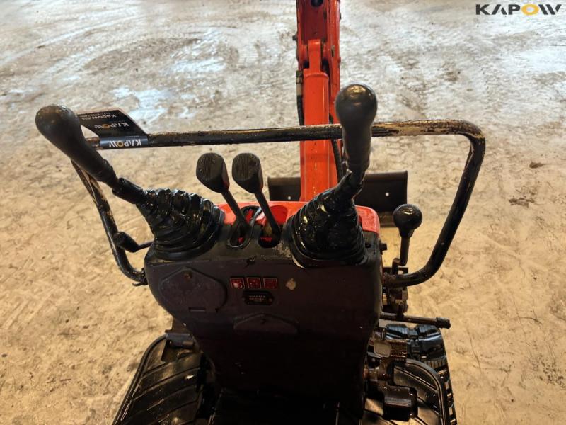 Kubota mini excavator with 4 buckets 27
