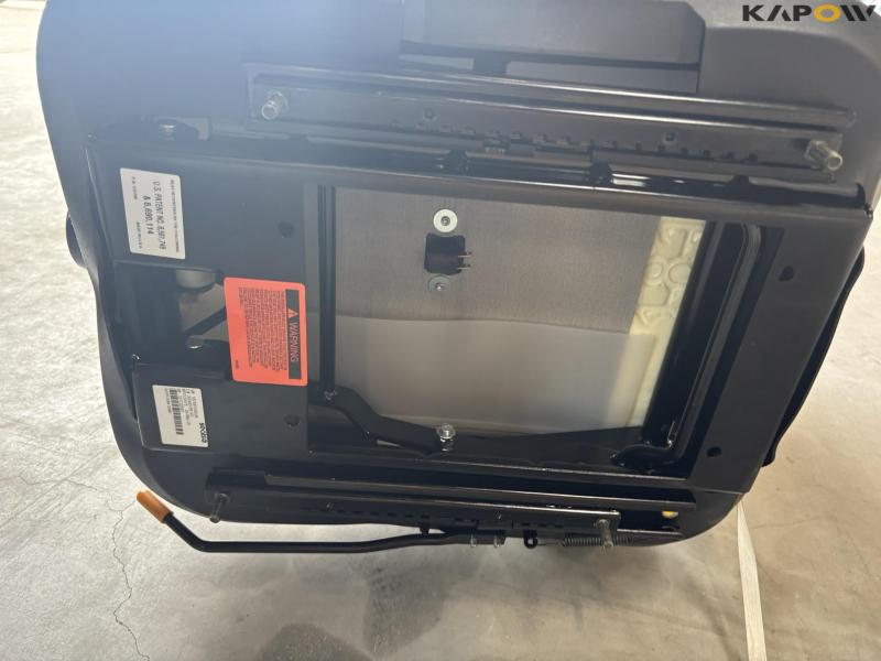Kubota seats with armrests 2 pieces - new 19