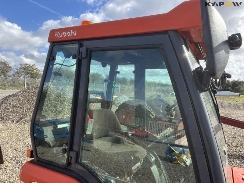 Kubota ST-30 C compact tractor 24