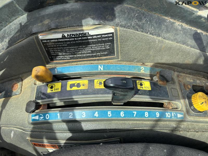 Kubota STV 35 4WD tractor 54