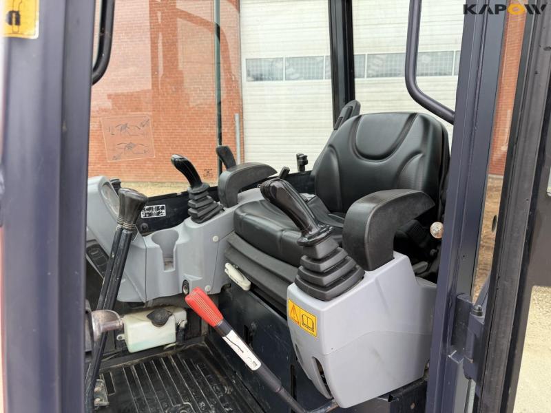 Kubota U27-4 mini excavator with grader bucket 21