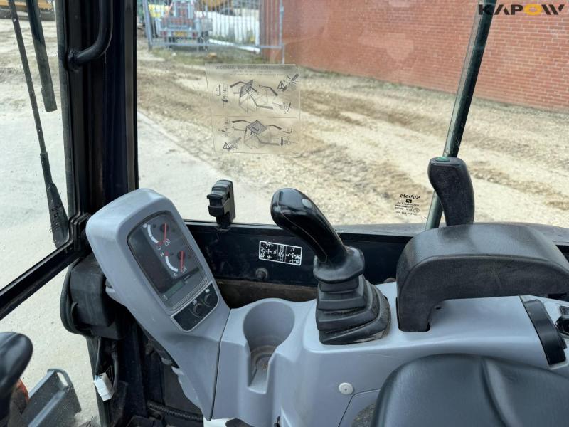 Kubota U27-4 mini excavator with grader bucket 25