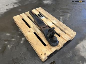 Ball hitch for John Deere 6000 series