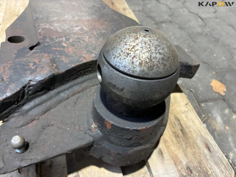 Ball hitch 6