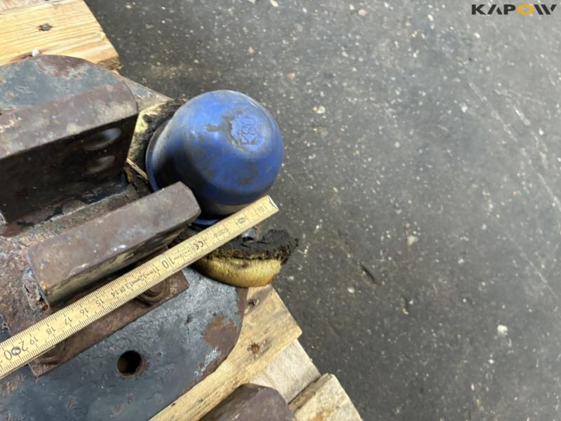 Ball hitch 22