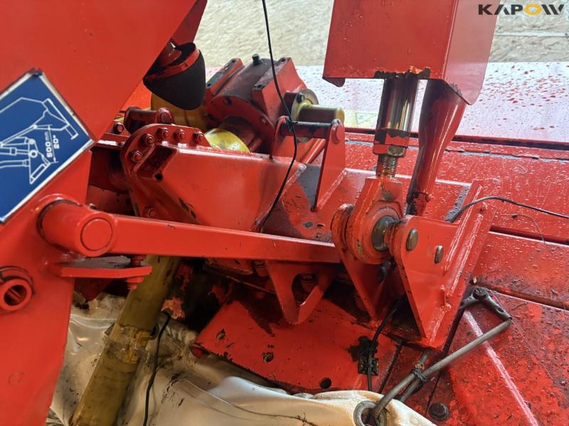 Kuhn FC313 mower 13