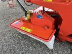 Kuhn FC352G windrower 28