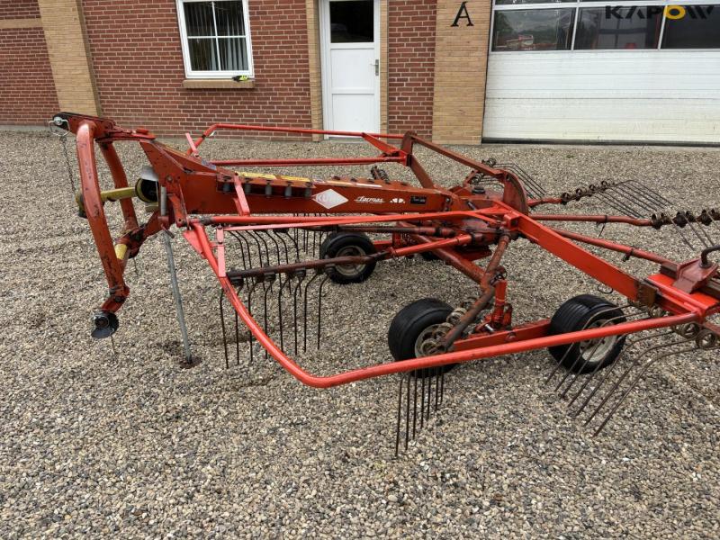 Kuhn GA 4101 GM rake 8