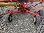 Kuhn GA 7822 rotary rake 13