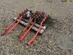 Kuhn GA 7822 rotary rake 46