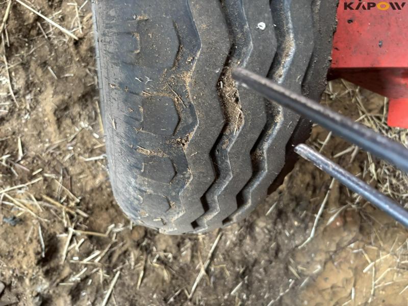 Kuhn GF 13012 DigiDrive tedder 44