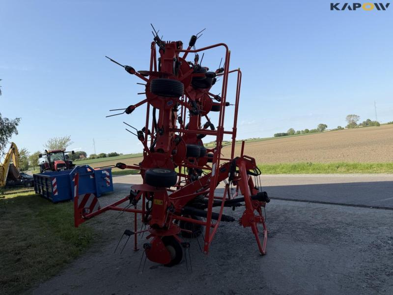 Kuhn GF10812 tedder 4