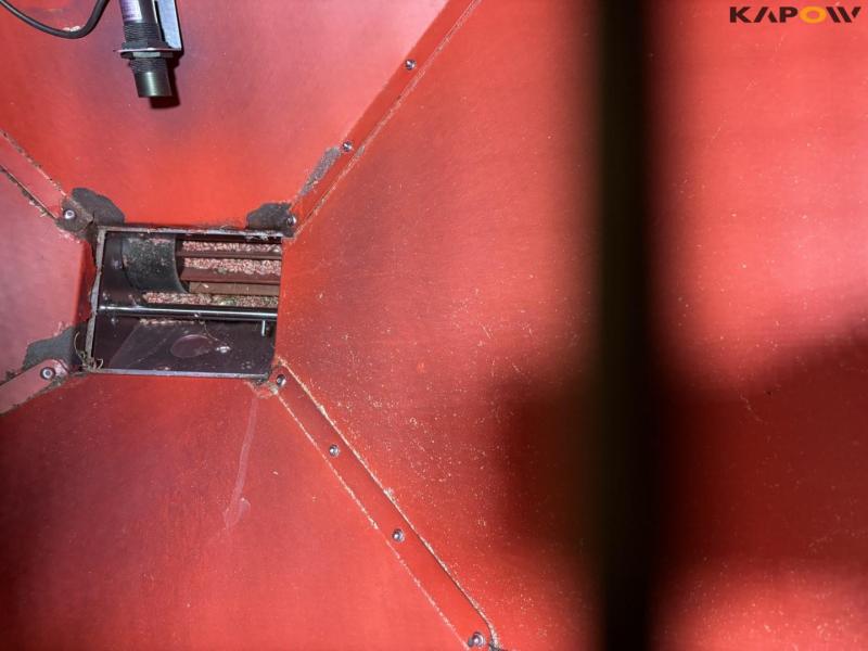 Kuhn HR6004 + TF1500 power harrow seeding set 75